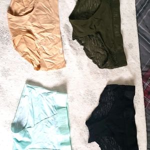 4 NWT VS PINK panties all size MED
